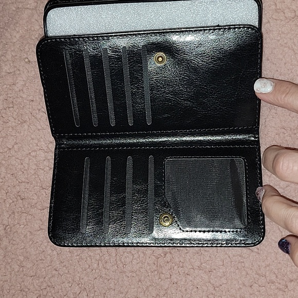 Samsung galaxy S23 xs wallet case - Picture 4 of 6